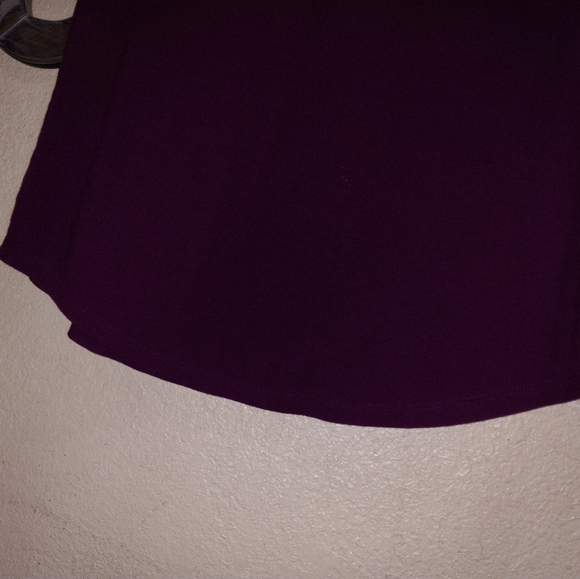 Magenta short sleeve t-shirt. Size 14. - Picture 3 of 9